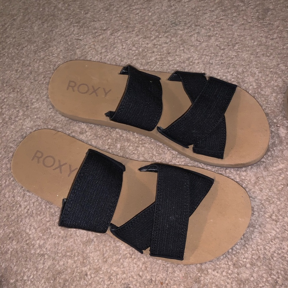 Roxy slides size 7